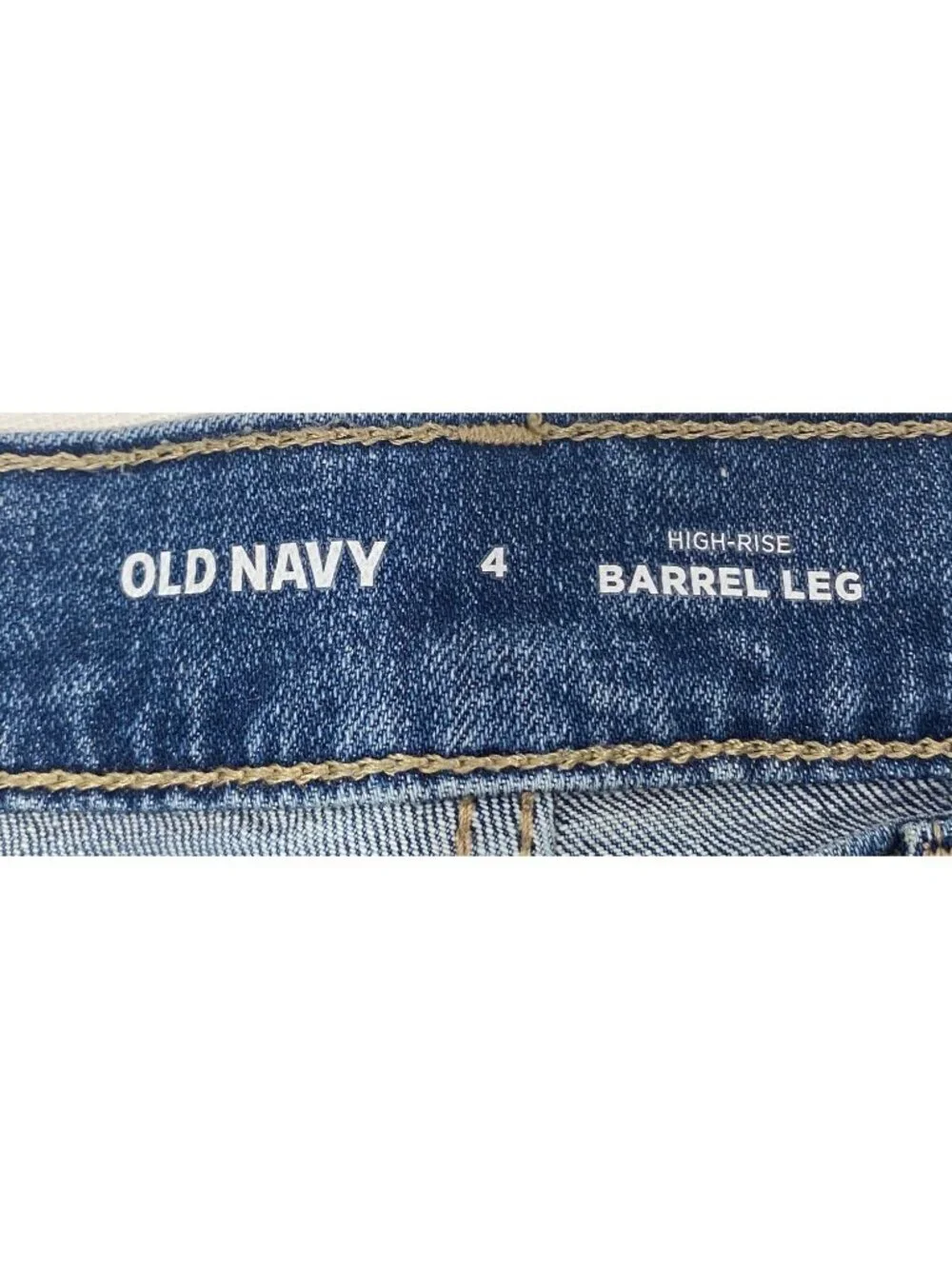 Old Navy High-Rise baggy Barrel Leg Jeans Size 4 medium wash trendy